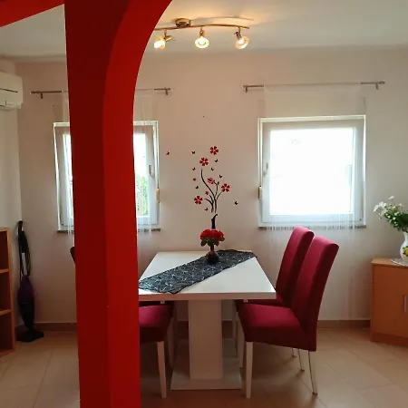 Nika Apartment